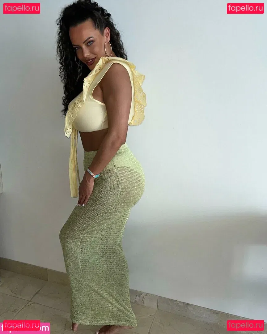 valya_ Onlyfans Photo Gallery 