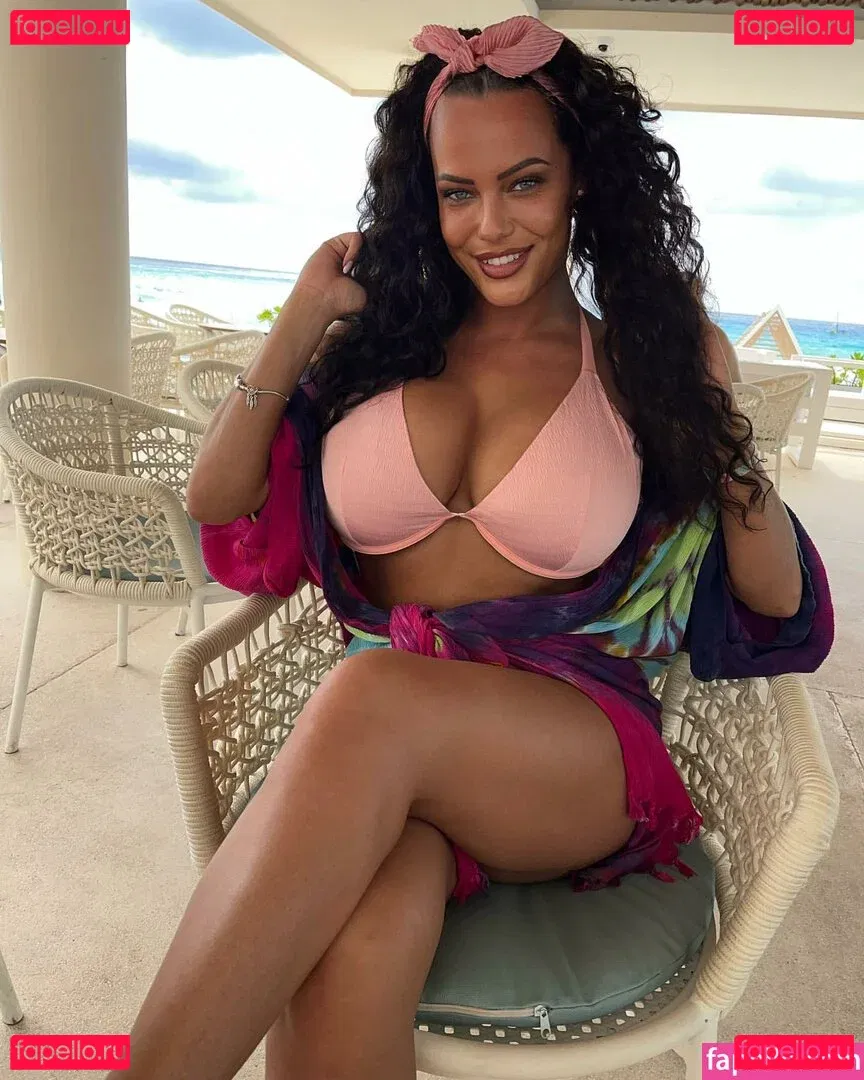 valya_ Onlyfans Photo Gallery 