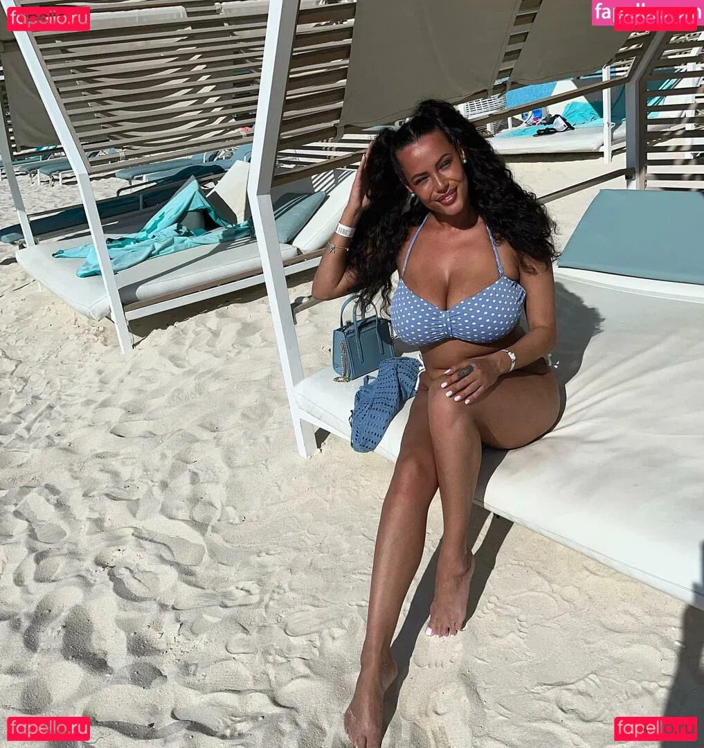 valya_ Onlyfans Photo Gallery 