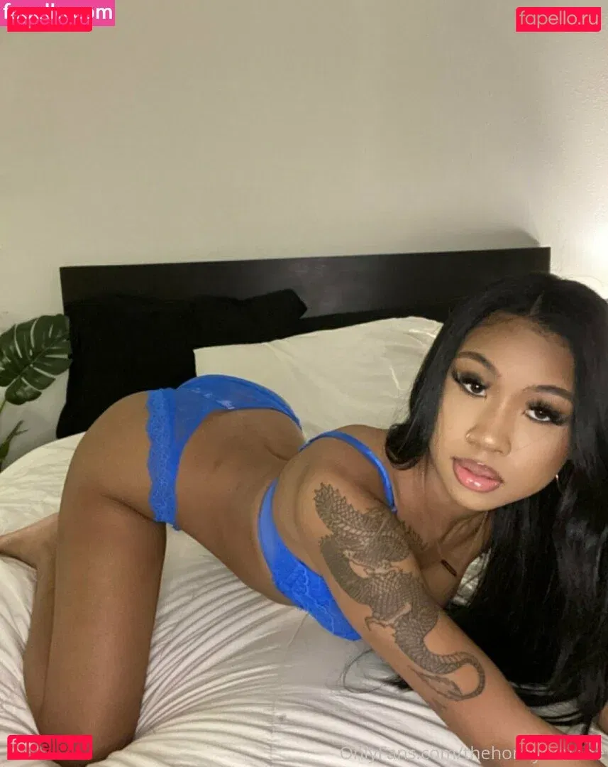 thehoneymalone Onlyfans Photo Gallery 