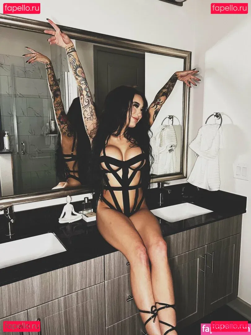 Lindsay Laurent Onlyfans Photo Gallery 