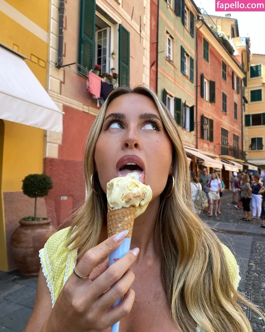 Emily Venz Onlyfans Photo Gallery 