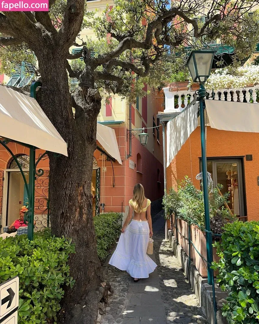 Emily Venz Onlyfans Photo Gallery 