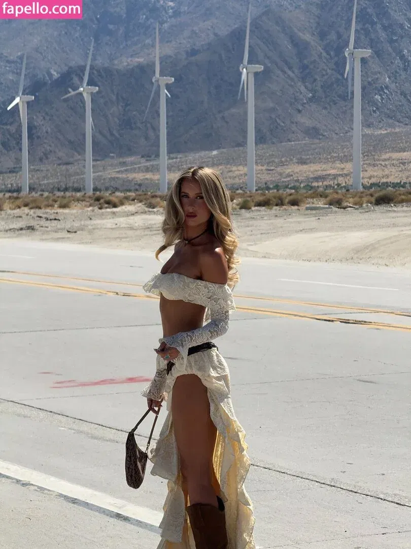 Emily Venz Onlyfans Photo Gallery 