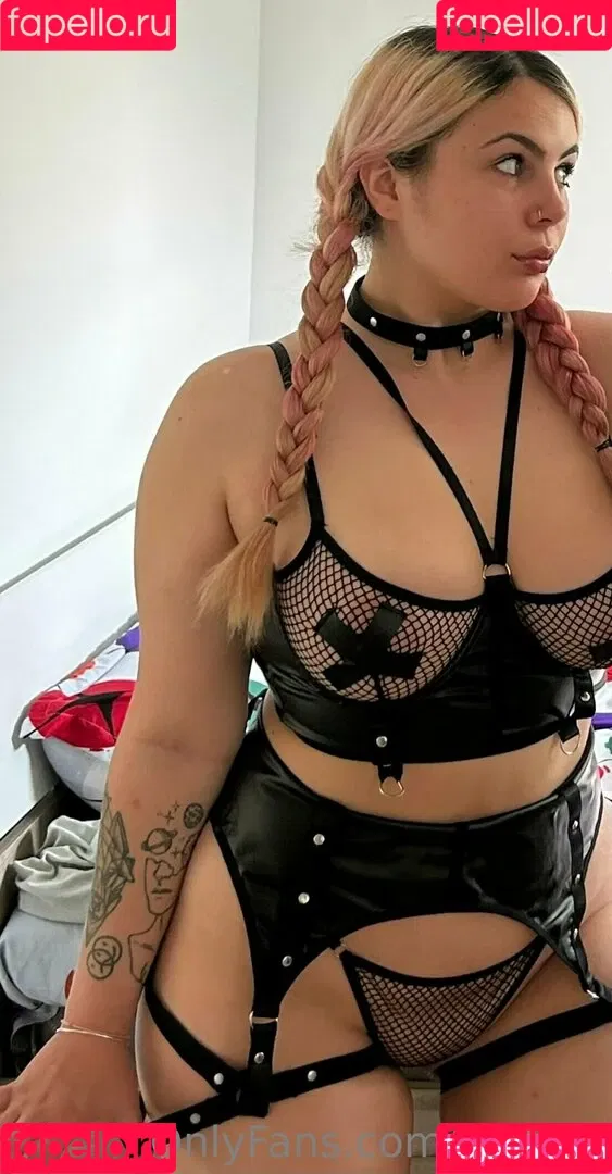 blueeyesbae Onlyfans Photo Gallery 