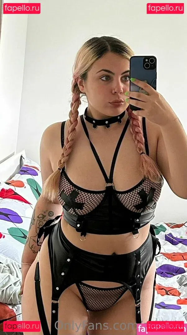 blueeyesbae Onlyfans Photo Gallery 