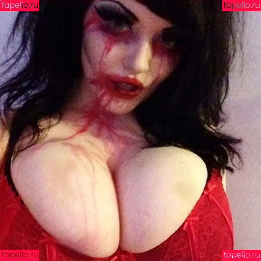 Betty Dahmer Onlyfans Photo Gallery 