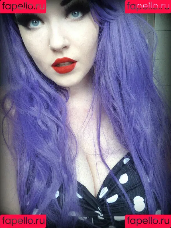 Betty Dahmer Onlyfans Photo Gallery 