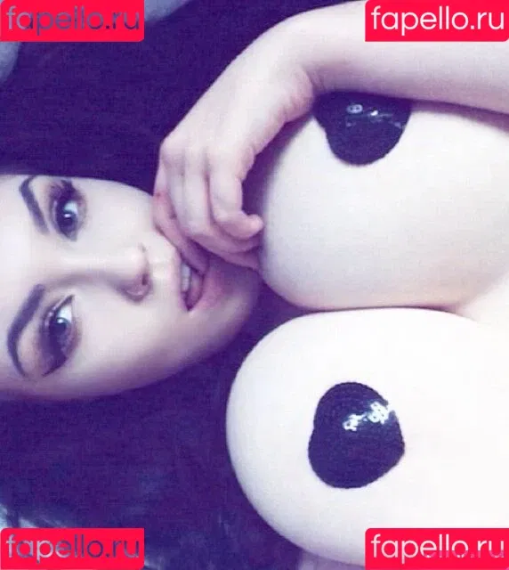 Betty Dahmer Onlyfans Photo Gallery 