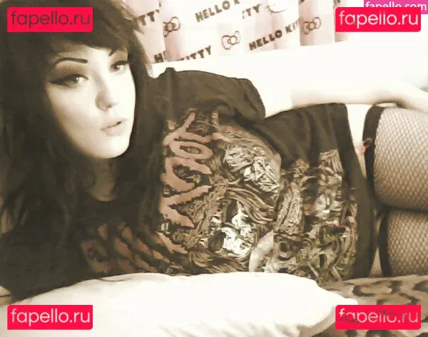 Betty Dahmer Onlyfans Photo Gallery 