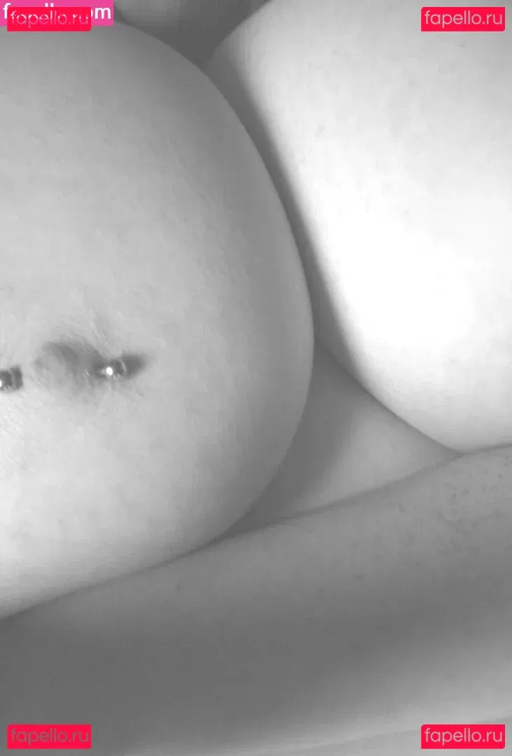 Betty Dahmer Onlyfans Photo Gallery 