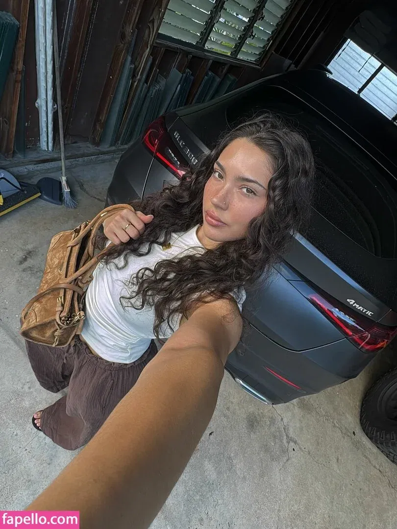 Bella Ramos Onlyfans Photo Gallery 