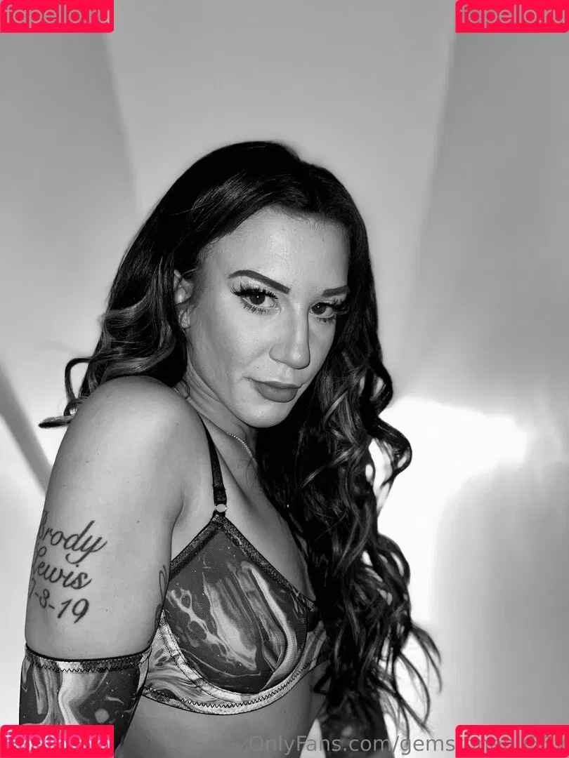 gemstonepu55y Onlyfans Photo Gallery 