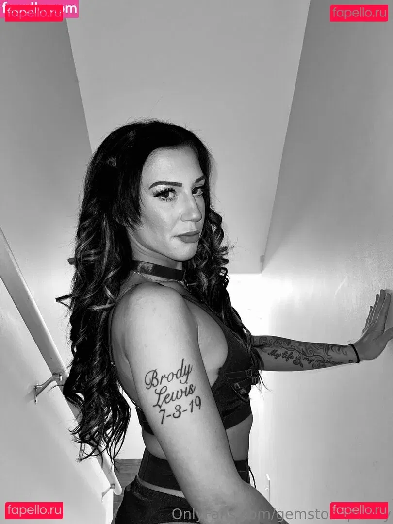 gemstonepu55y Onlyfans Photo Gallery 