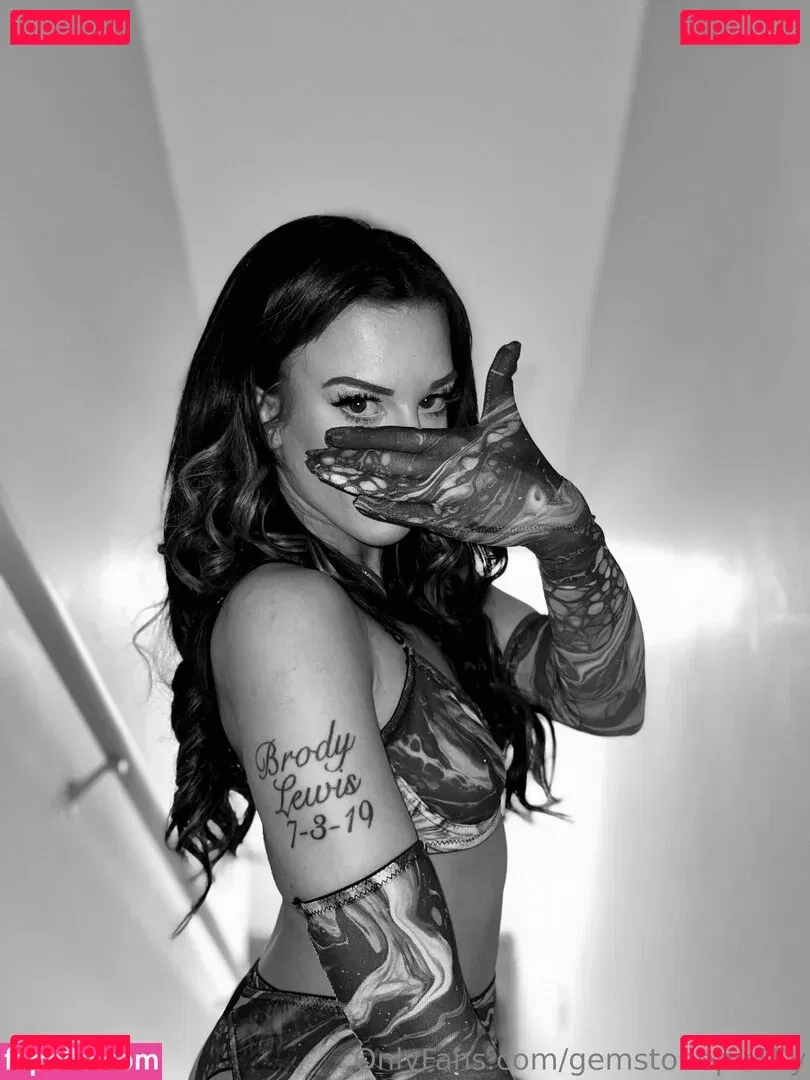 gemstonepu55y Onlyfans Photo Gallery 