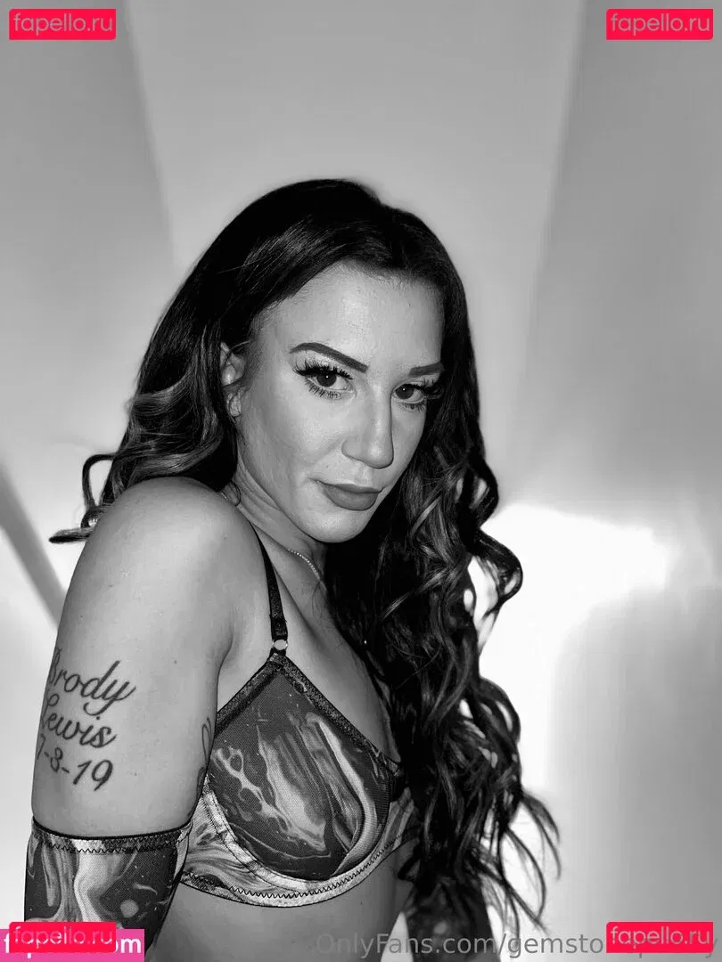 gemstonepu55y Onlyfans Photo Gallery 
