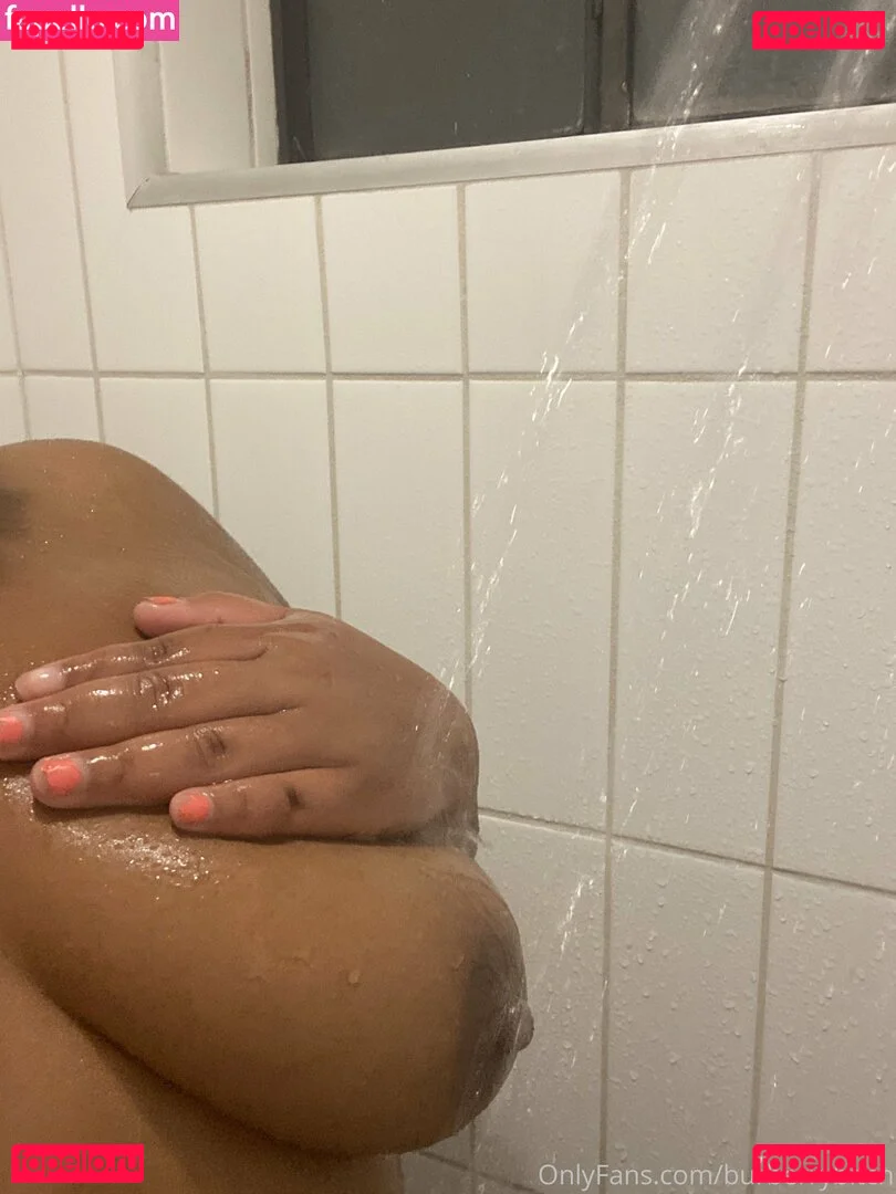 burberrybitch Onlyfans Photo Gallery 