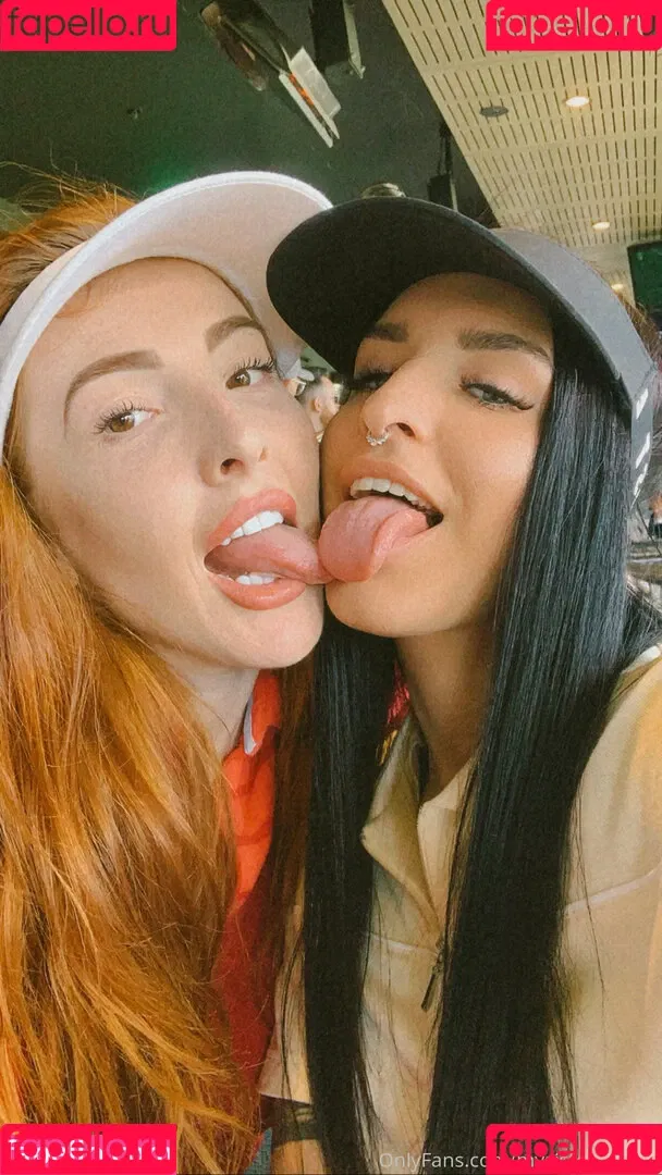yourlesbianfantasyy Onlyfans Photo Gallery 