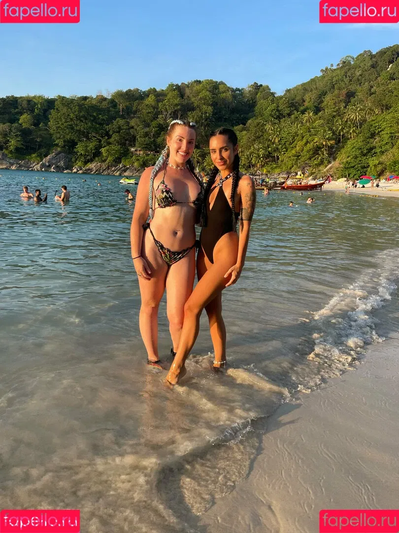 yourlesbianfantasyy Onlyfans Photo Gallery 