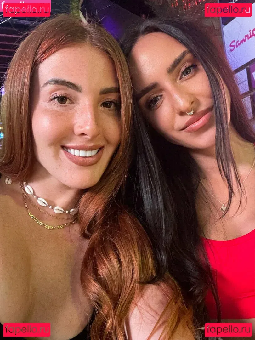 yourlesbianfantasyy Onlyfans Photo Gallery 