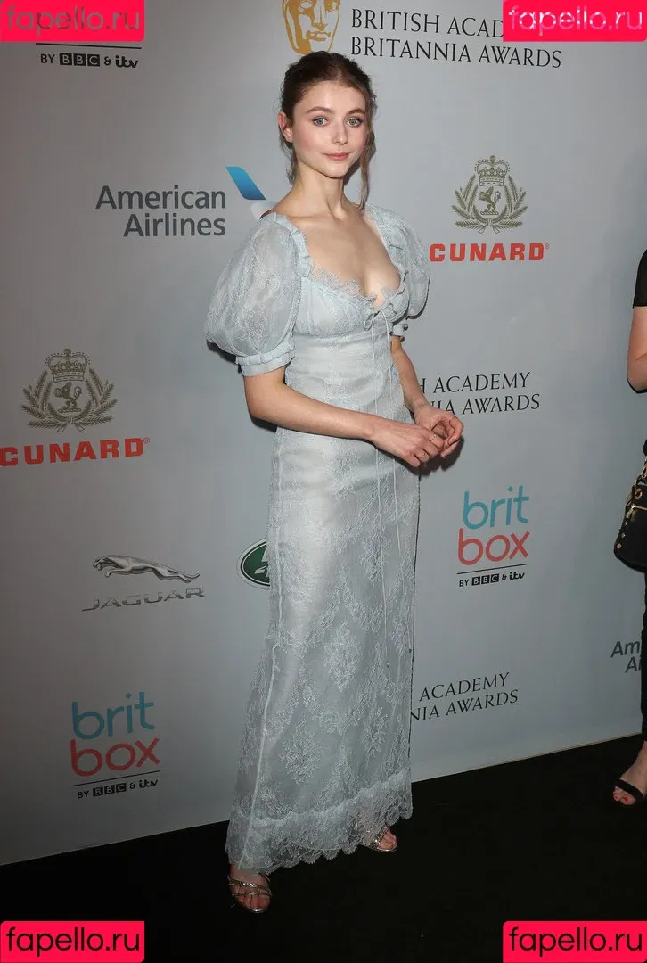 Thomasin Mckenzie Onlyfans Photo Gallery 