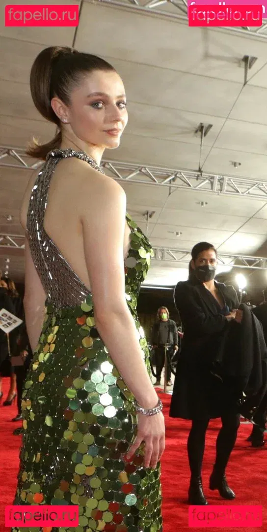 Thomasin Mckenzie Onlyfans Photo Gallery 