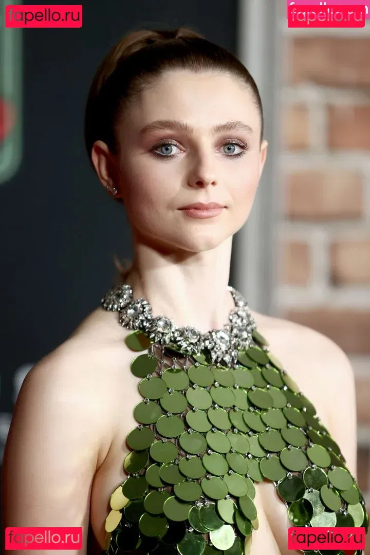 Thomasin Mckenzie Onlyfans Photo Gallery 