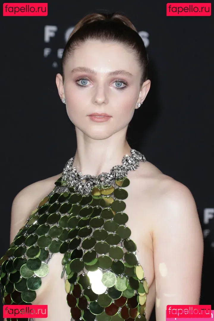 Thomasin Mckenzie Onlyfans Photo Gallery 