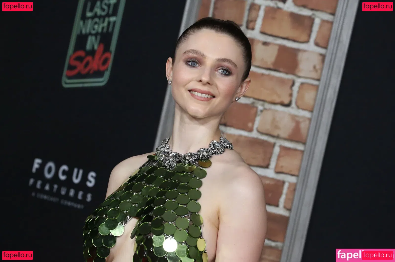 Thomasin Mckenzie Onlyfans Photo Gallery 