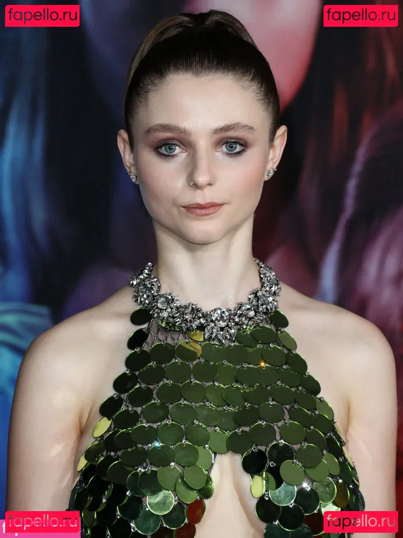 Thomasin Mckenzie Onlyfans Photo Gallery 