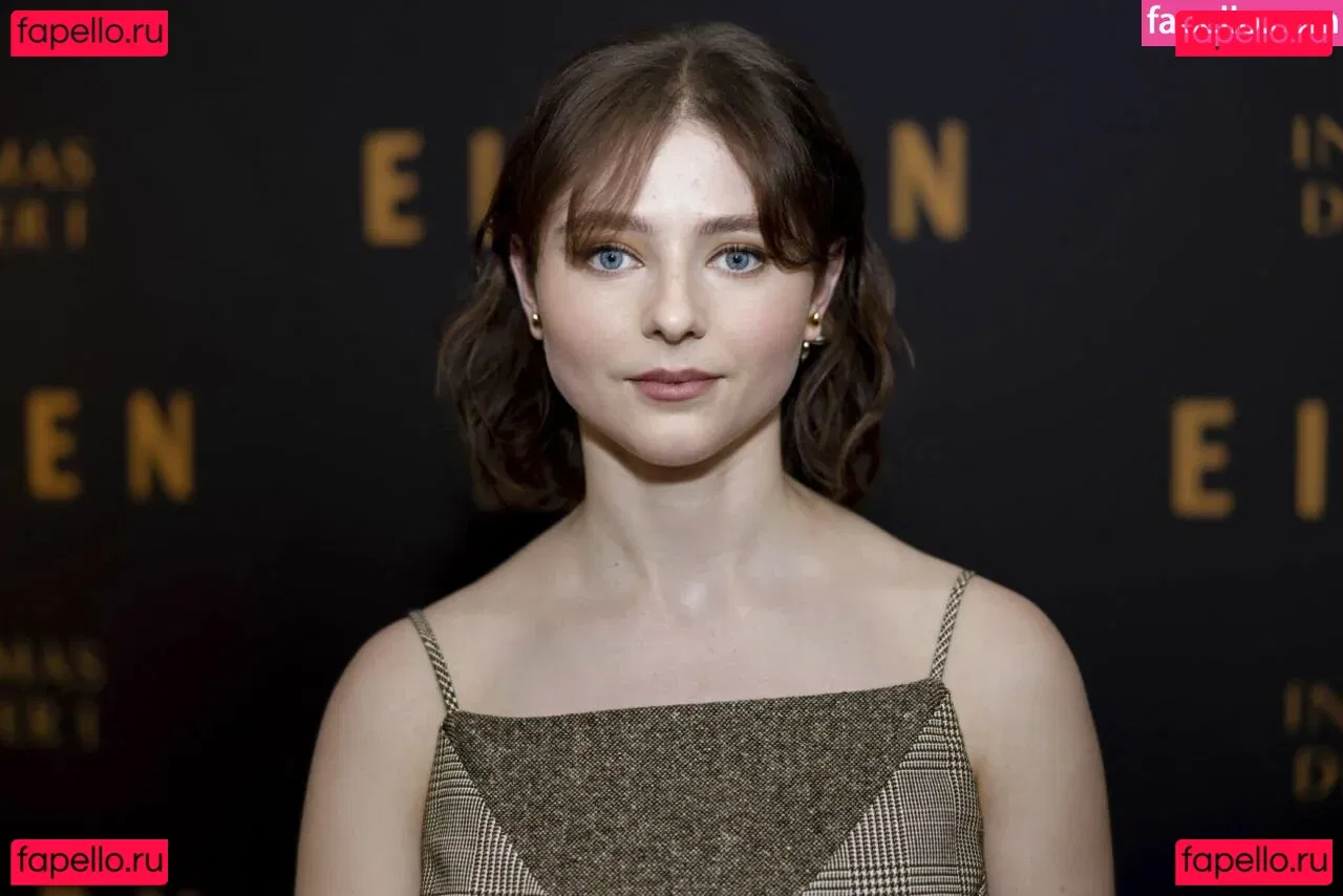 Thomasin Mckenzie Onlyfans Photo Gallery 