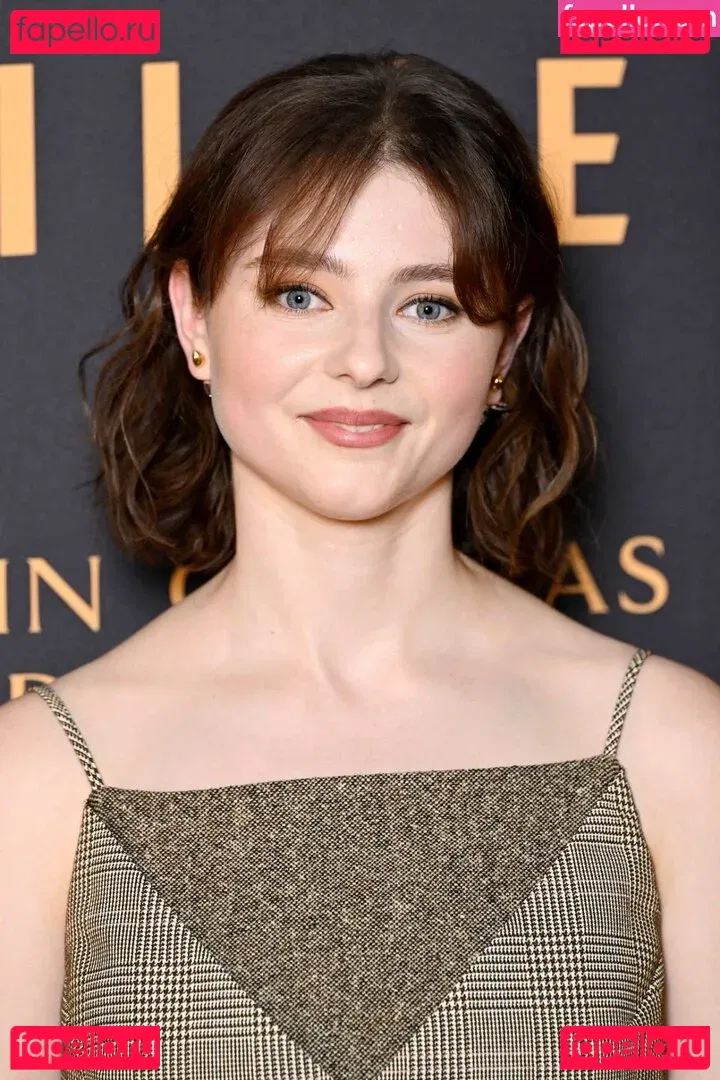 Thomasin Mckenzie Onlyfans Photo Gallery 