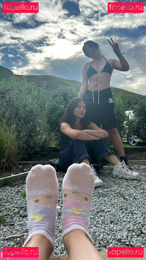 Thomasin Mckenzie Onlyfans Photo Gallery 