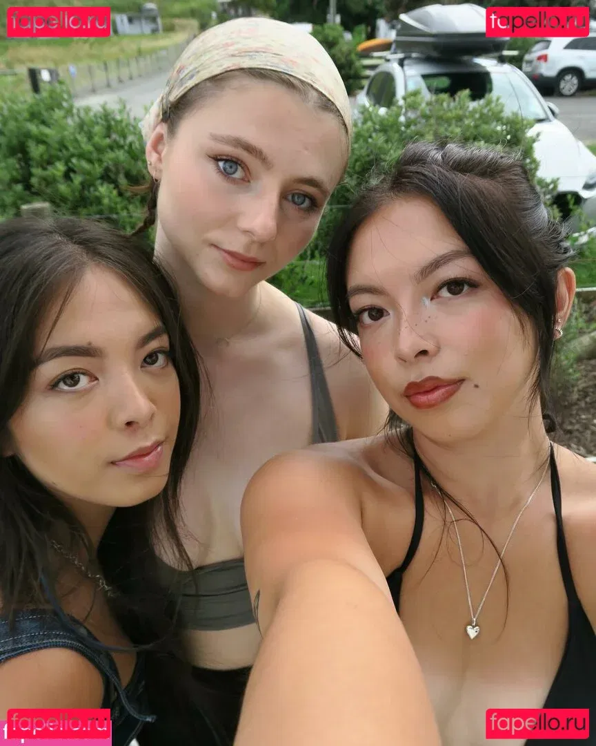 Thomasin Mckenzie Onlyfans Photo Gallery 