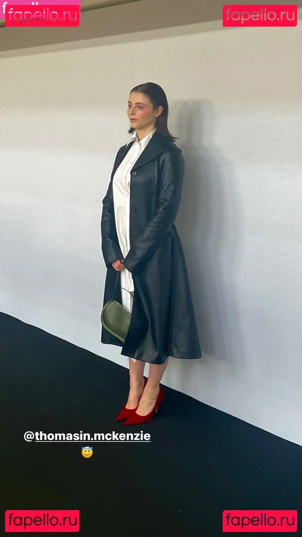 Thomasin Mckenzie Onlyfans Photo Gallery 