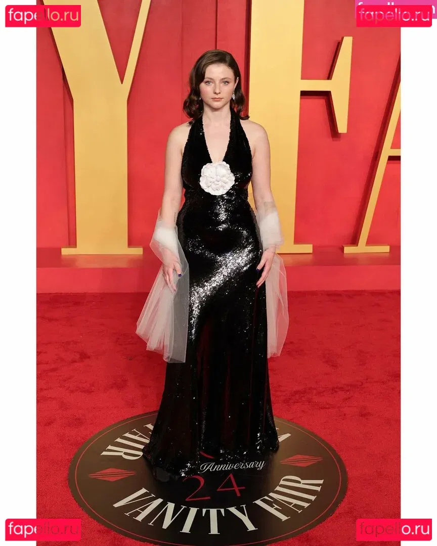 Thomasin Mckenzie Onlyfans Photo Gallery 