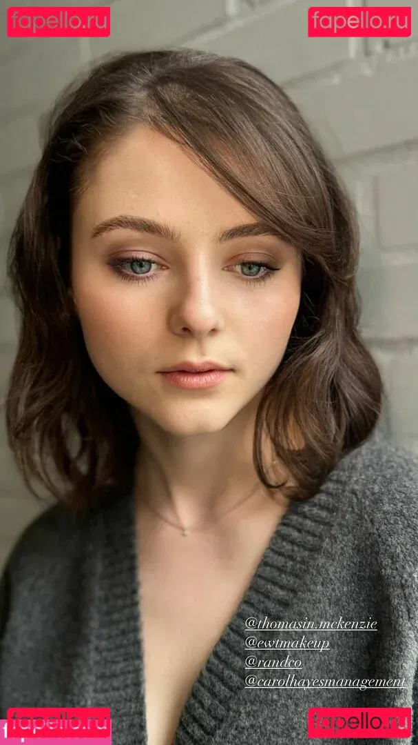 Thomasin Mckenzie Onlyfans Photo Gallery 