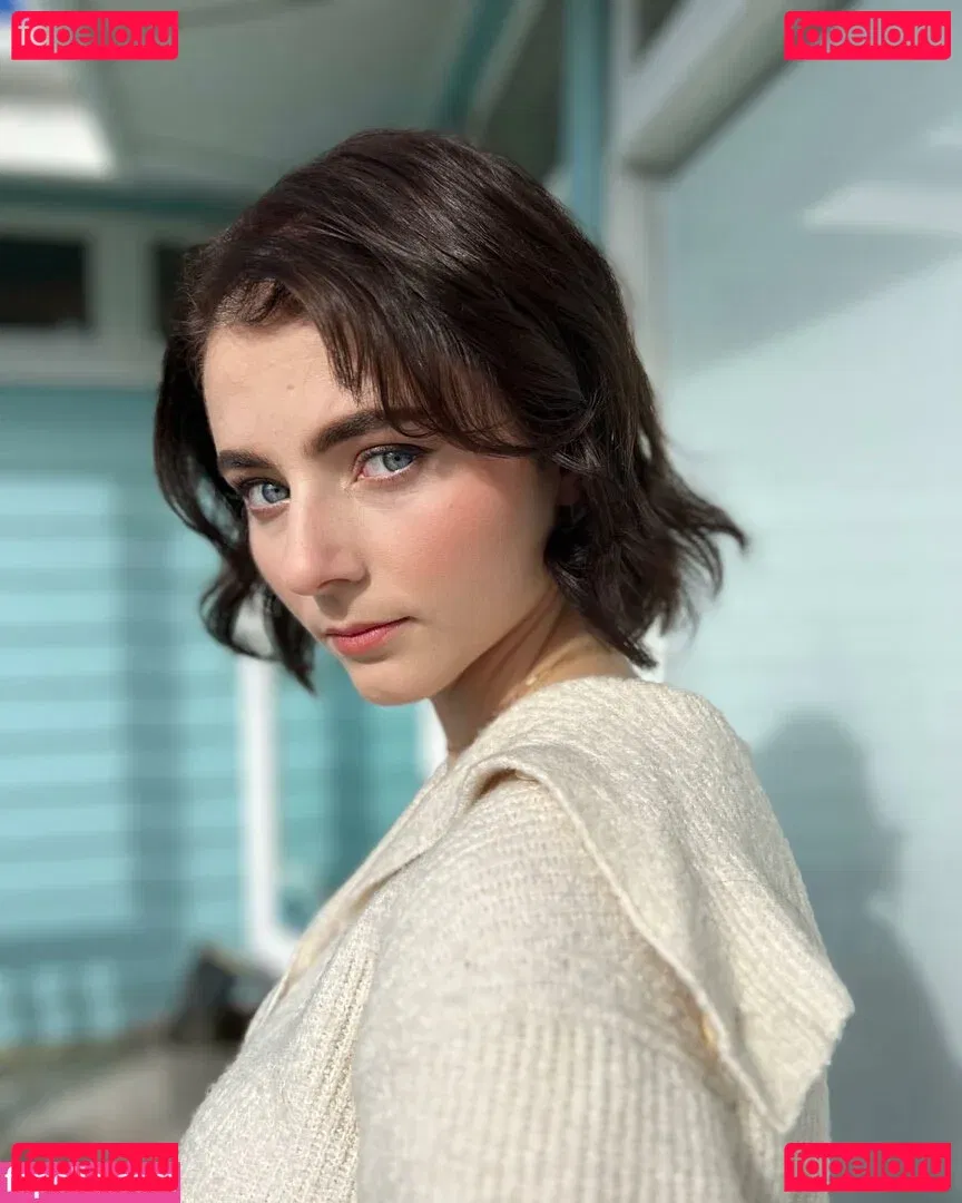 Thomasin Mckenzie Onlyfans Photo Gallery 