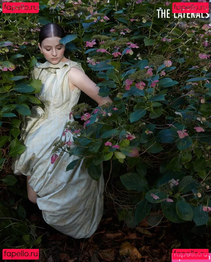 Thomasin Mckenzie Onlyfans Photo Gallery 