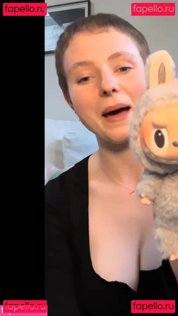 Thomasin Mckenzie Onlyfans Photo Gallery 