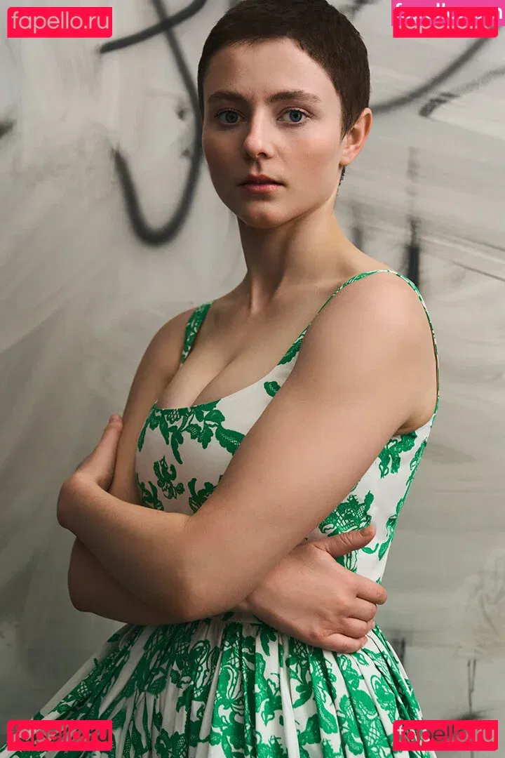 Thomasin Mckenzie Onlyfans Photo Gallery 