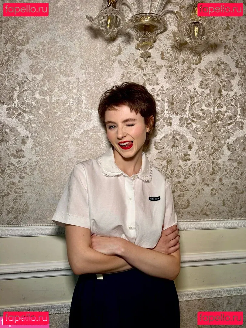 Thomasin Mckenzie Onlyfans Photo Gallery 