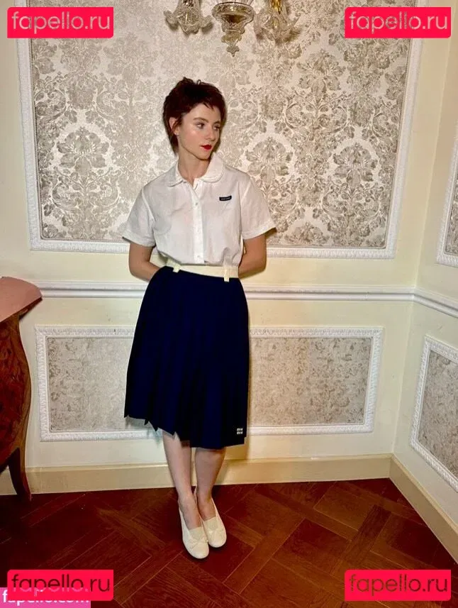 Thomasin Mckenzie Onlyfans Photo Gallery 