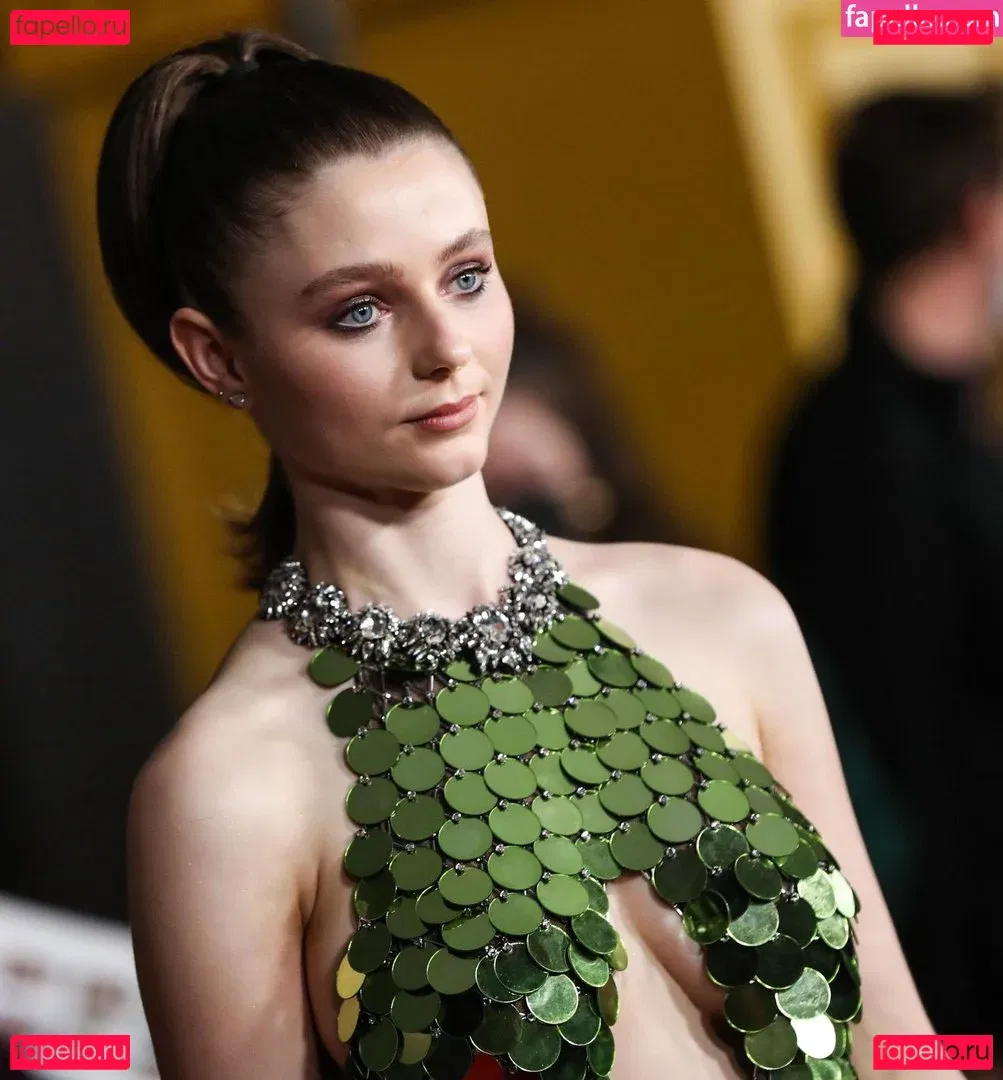 Thomasin Mckenzie Onlyfans Photo Gallery 