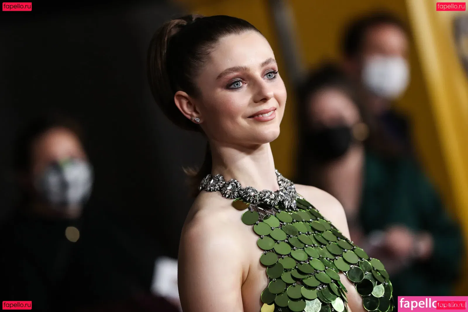 Thomasin Mckenzie Onlyfans Photo Gallery 