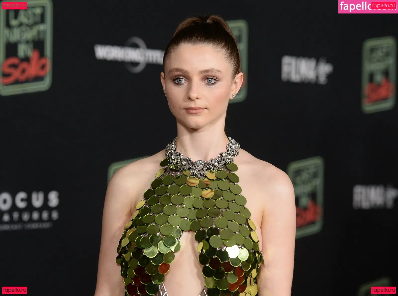 Thomasin Mckenzie Onlyfans Photo Gallery 