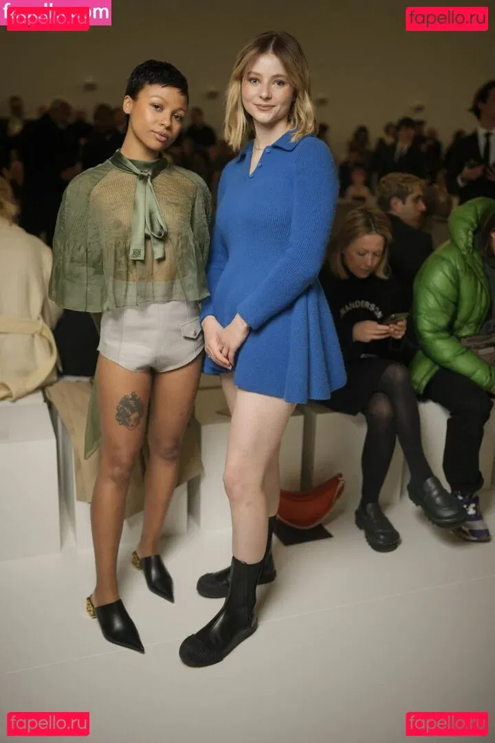 Thomasin Mckenzie Onlyfans Photo Gallery 