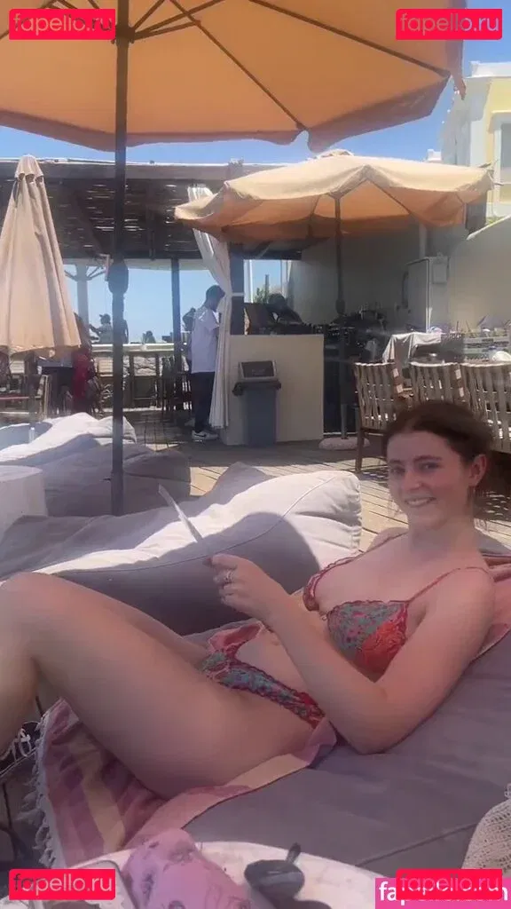 Thomasin Mckenzie Onlyfans Photo Gallery 