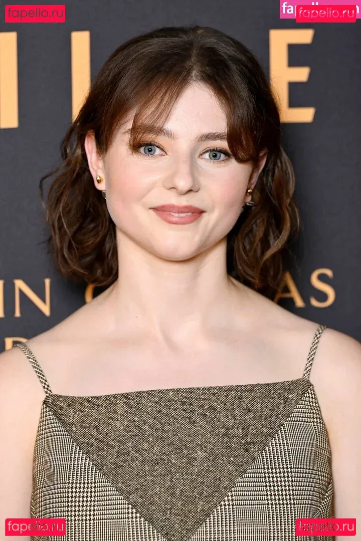 Thomasin Mckenzie Onlyfans Photo Gallery 