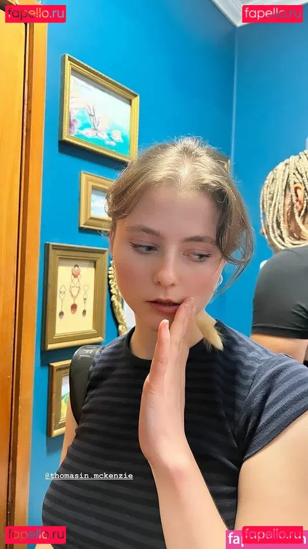 Thomasin Mckenzie Onlyfans Photo Gallery 